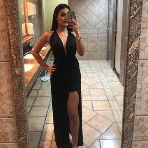 Meet your Posher, Alessa